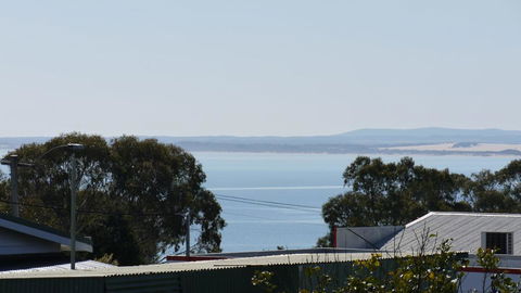 The Love Shack - Bridport - Accommodation in Brisbane 2