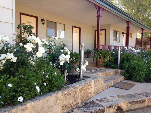 The Nosh & Nod - Avon Terrace - Accommodation in Brisbane 0
