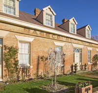 The Racecourse Inn - Accommodation in Brisbane