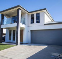 The Races Complex - Accommodation in Brisbane