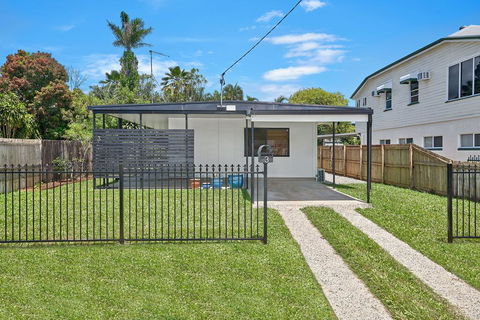 The Red Sparrow 2 - Accommodation in Brisbane 0
