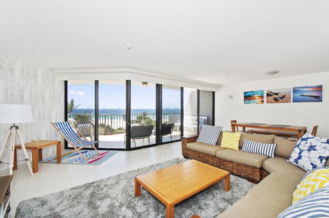 THE ROCKS RESORT, UNIT 3C - Accommodation in Brisbane 0