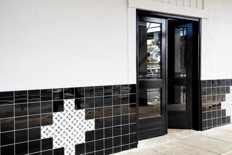 The Royal Hotel, Drouin - Accommodation in Brisbane 3