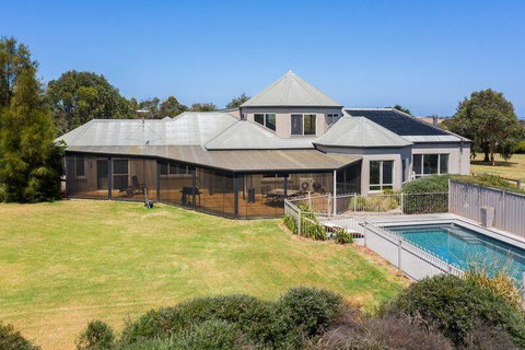 The Track House - Accommodation in Brisbane 1