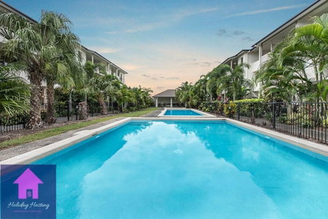 Townsville Luxury Spacious Apt 3 BR-2BTH Pools - Accommodation in Brisbane 0