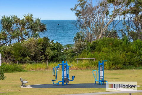 TRADEWINDS 1 - Accommodation in Brisbane 2