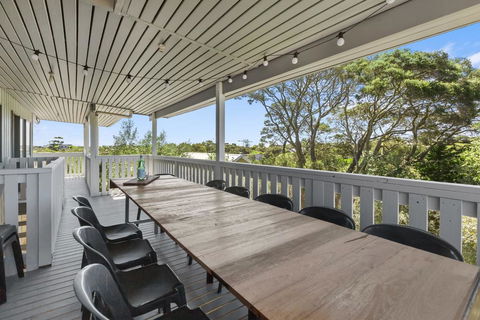 TREE TOPS VIEWS - BLAIRGOWRIE - Accommodation in Brisbane 0