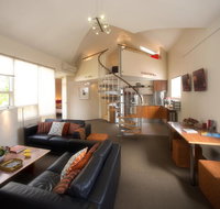 TWOFOURTWO Boutique Apartments - Accommodation in Brisbane