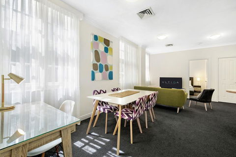 ULTIQA Rothbury Hotel - Accommodation in Brisbane 2