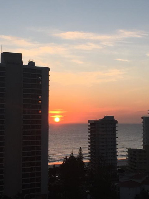 Upmarket Resort At Beach Surfers Paradise URGC - Accommodation in Brisbane 2