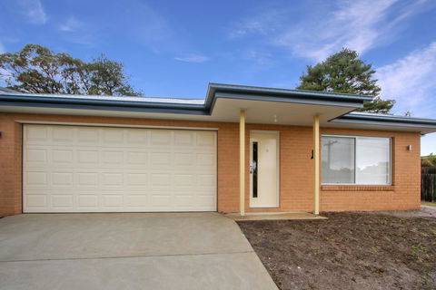 V & V Family Dream Away - Accommodation in Brisbane 0