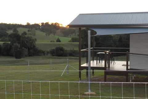 Valley Cabins By The Creek - Accommodation in Brisbane 2