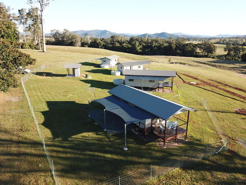 Valley Cabins By The Creek - Accommodation in Brisbane 0