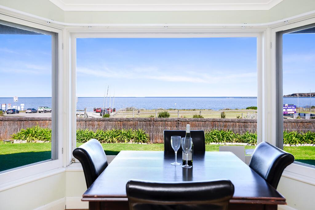 Victor Harbor SA Accommodation in Brisbane