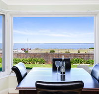 Victor Harbor Beachfront Bliss  WiFi - Accommodation in Brisbane