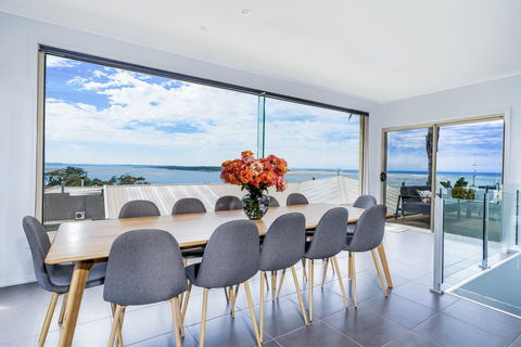 VIEWS FOREVER - INVERLOCH - Accommodation in Brisbane 1