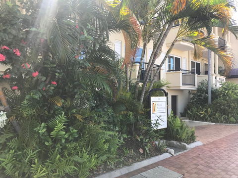 Villa Vaucluse Apartments - Accommodation in Brisbane 0