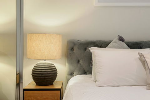 Walking To Darling Harbour, ICC,QVB, Shopping Mall - Accommodation in Brisbane 2