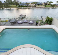 Waterfront Entertainer - Accommodation in Brisbane