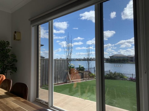Waterfront Grand Villa For Big Group - Accommodation in Brisbane 2