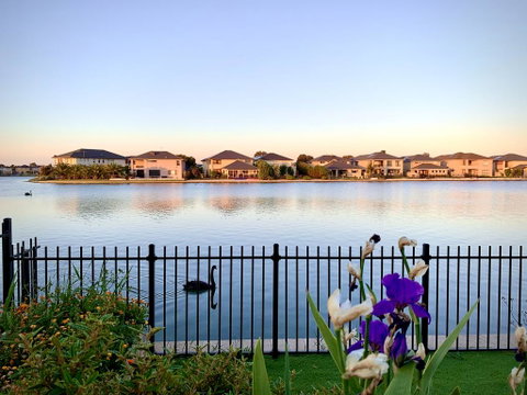 Waterfront Grand Villa For Big Group - Accommodation in Brisbane 1