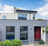Apollo Bay Seal Apartments - Accommodation in Brisbane