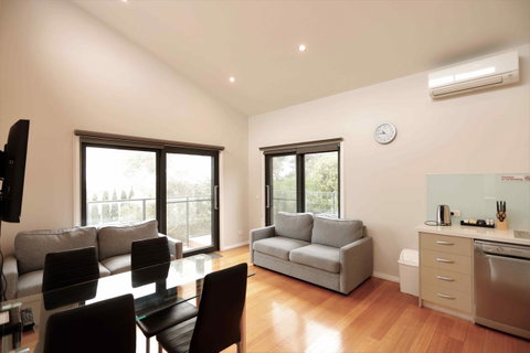 Apollo Bay Seal Apartments - Accommodation in Brisbane 12