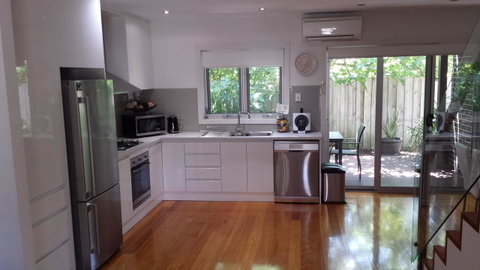 Central To Cowes - Accommodation in Brisbane 4