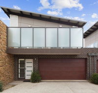 Central to Cowes - Accommodation in Brisbane