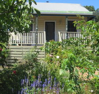Walnut Cottage via Leongatha - Accommodation in Brisbane