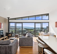 Beach and Reef - Accommodation in Brisbane
