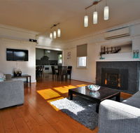 A Stroll Away - Accommodation in Brisbane