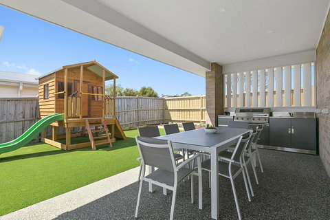 Tidal Changes - Rejuvenate Stays - Accommodation in Brisbane 0