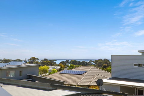Tidal Changes - Rejuvenate Stays - Accommodation in Brisbane 21