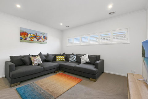 Tidal Changes - Rejuvenate Stays - Accommodation in Brisbane 15