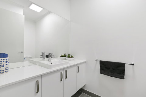 Tidal Changes - Rejuvenate Stays - Accommodation in Brisbane 19