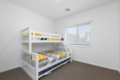 Tidal Changes - Rejuvenate Stays - Accommodation in Brisbane 17