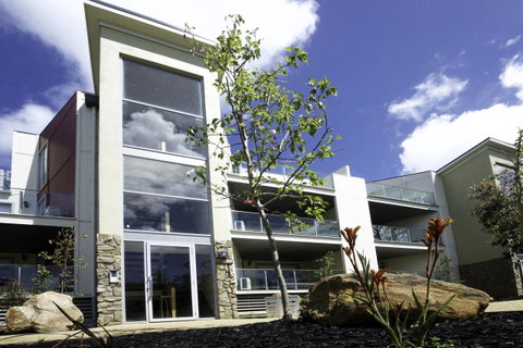 Phillip Island Towers - Accommodation in Brisbane 28