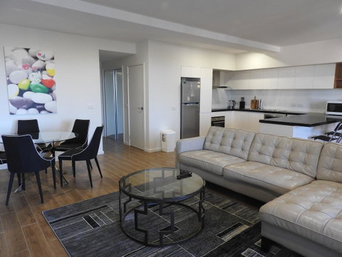Phillip Island Towers - Accommodation in Brisbane 23
