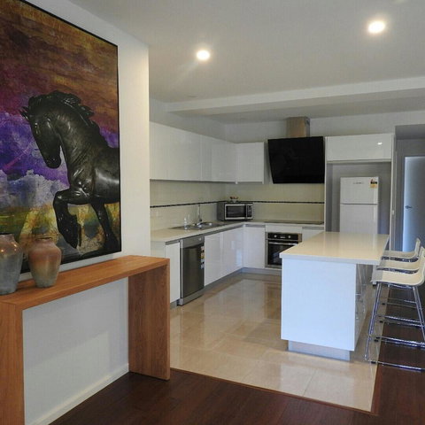 Phillip Island Towers - Accommodation in Brisbane 26