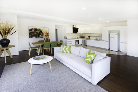 Phillip Island Towers - Accommodation in Brisbane 34