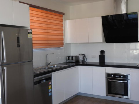 Phillip Island Towers - Accommodation in Brisbane 13