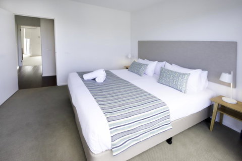 Phillip Island Towers - Accommodation in Brisbane 33