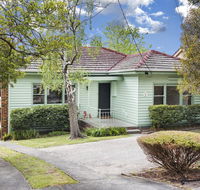 Hillside House - Accommodation in Brisbane