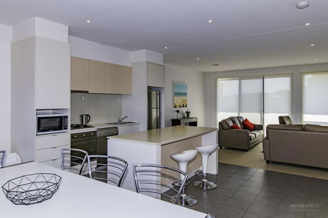 Torquay Golf Retreats - Pool, Beach, Tennis, Golf - Accommodation in Brisbane 1