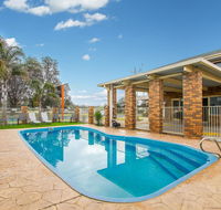 Hybiscus Waterfront Apartments - Accommodation in Brisbane