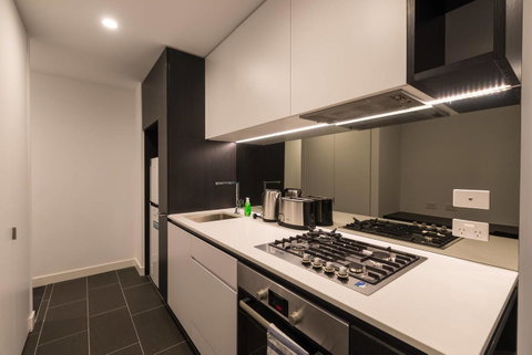 Astrina 2 Bed 2 Bath Apartment - Accommodation in Brisbane 3