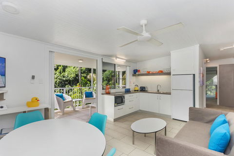 By The Sea Port Douglas - Accommodation in Brisbane 8