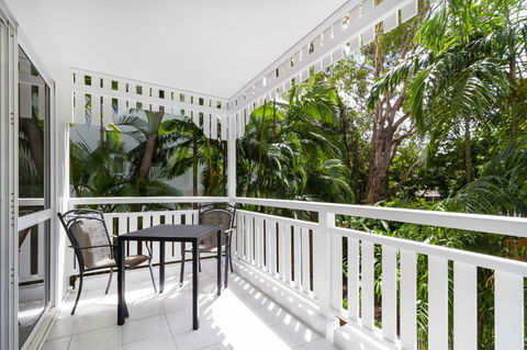 The White House Port Douglas - Accommodation in Brisbane 25