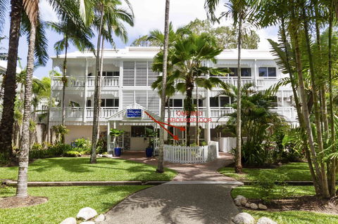 The White House Port Douglas - Accommodation in Brisbane 1
